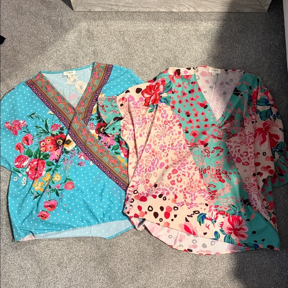 Umgee Tops - Set of 2 Umgee Floral V-Neck Blouses